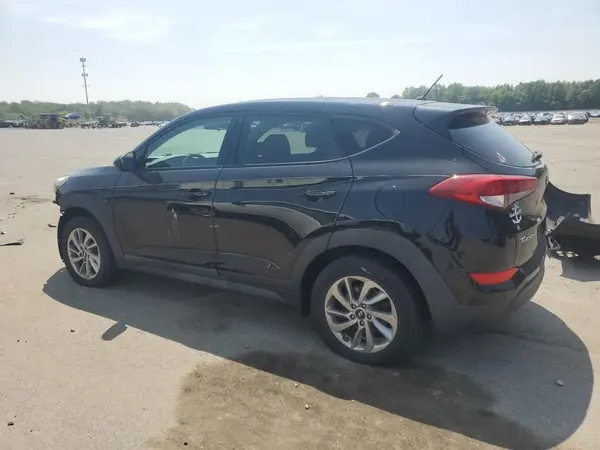 KM8J23A42JU778646 2018 HYUNDAI TUCSON - Image 2