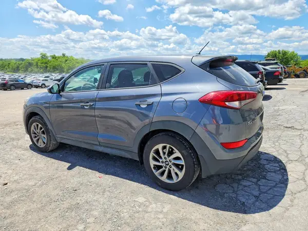 KM8J23A42JU836934 2018 HYUNDAI TUCSON - Image 2