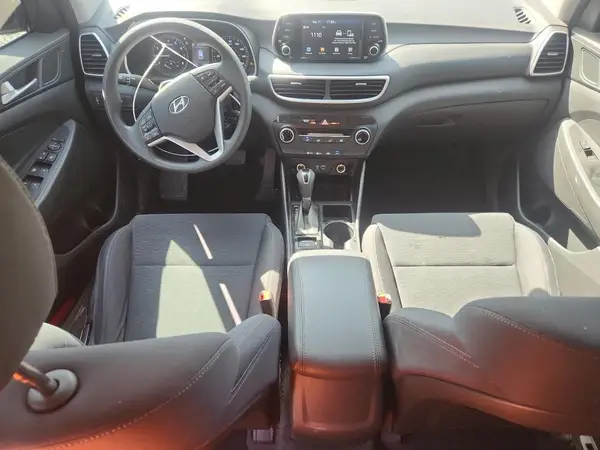 KM8J23A42KU000915 2019 HYUNDAI TUCSON - Image 8