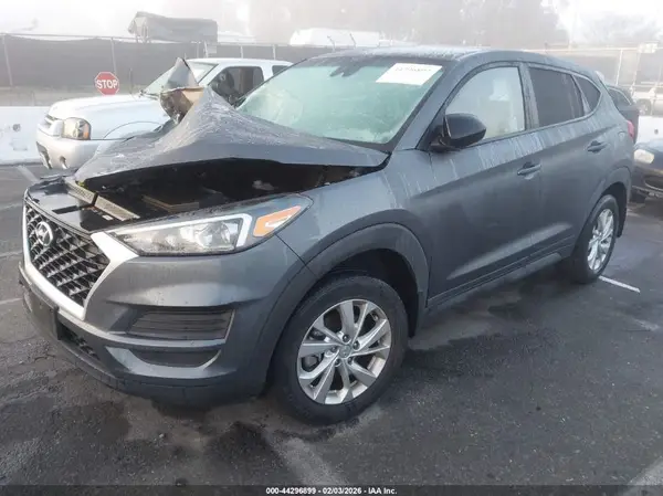 KM8J23A42KU002874 2019 HYUNDAI TUCSON - Image 2