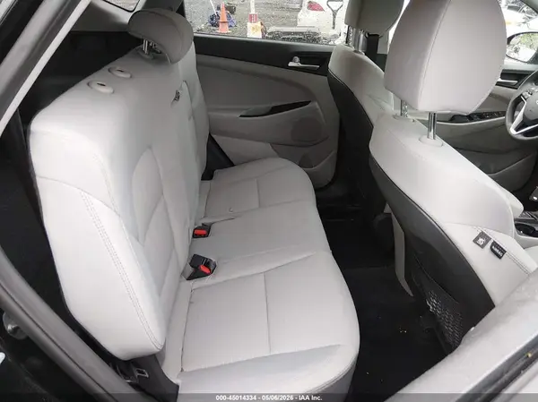 KM8J23A42KU024275 2019 HYUNDAI TUCSON - Image 8