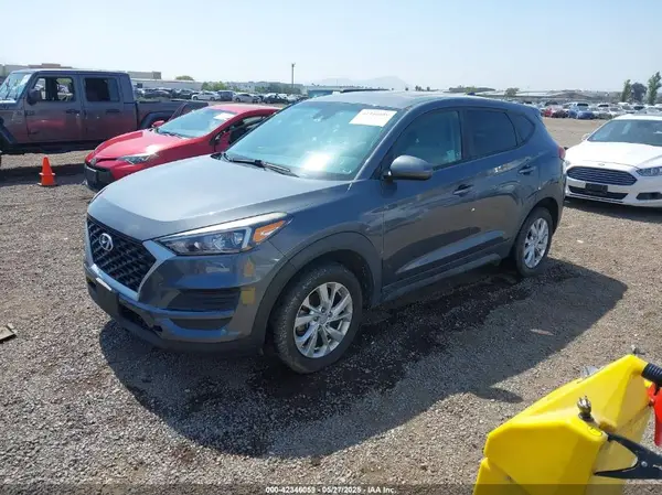 KM8J23A42KU046809 2019 HYUNDAI TUCSON - Image 2