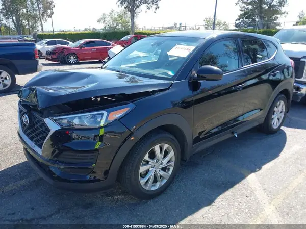 KM8J23A42KU886928 2019 HYUNDAI TUCSON - Image 2