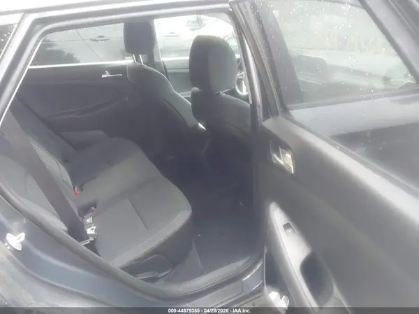 KM8J23A42KU896424 2019 HYUNDAI TUCSON - Image 8