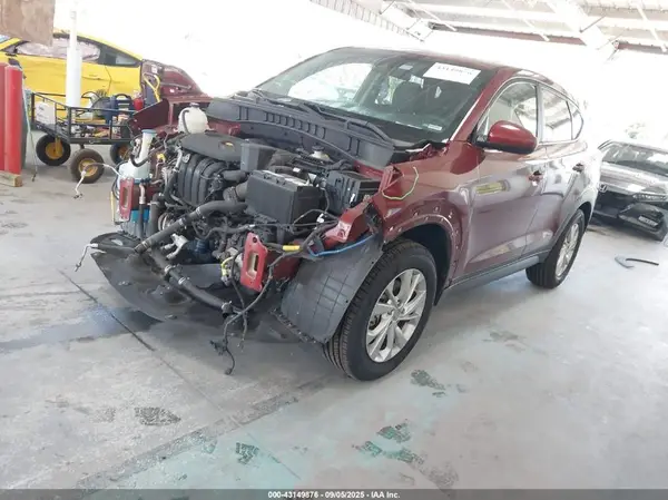 KM8J23A42KU913917 2019 HYUNDAI TUCSON - Image 2