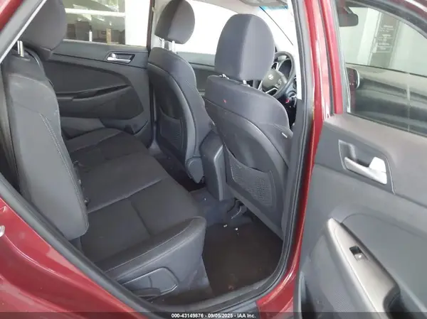 KM8J23A42KU913917 2019 HYUNDAI TUCSON - Image 8