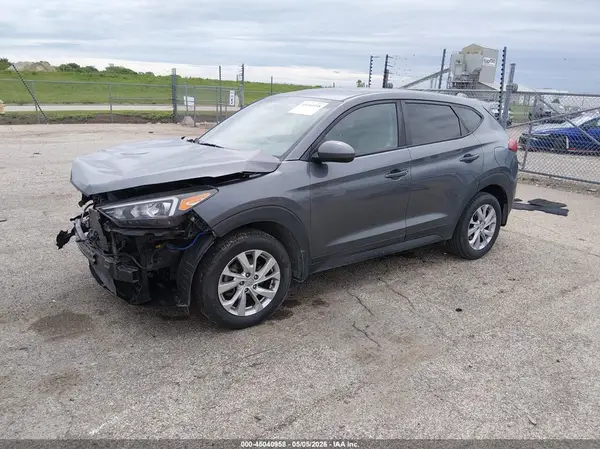 KM8J23A42KU975575 2019 HYUNDAI TUCSON - Image 2