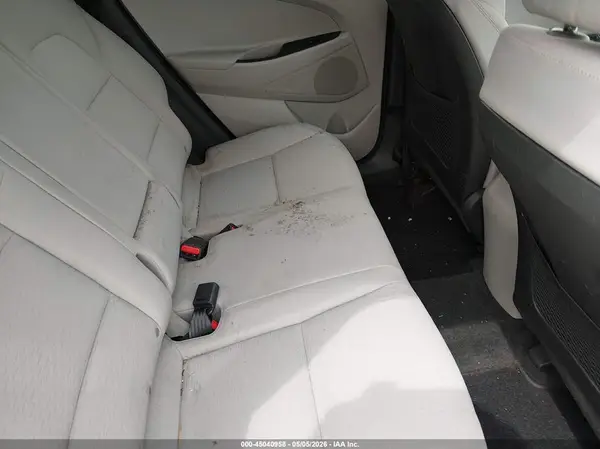 KM8J23A42KU975575 2019 HYUNDAI TUCSON - Image 8