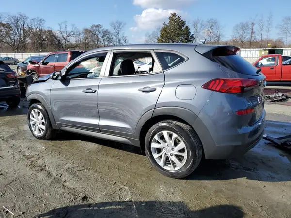 KM8J23A42KU996975 2019 HYUNDAI TUCSON - Image 2