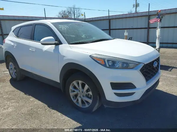KM8J23A42LU126564 2020 HYUNDAI TUCSON - Image 1