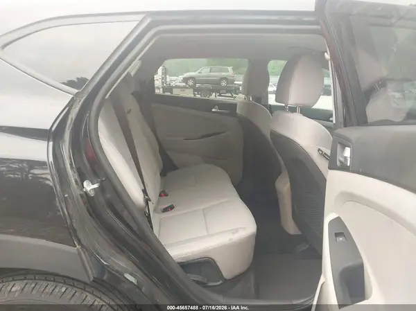 KM8J23A42MU295372 2021 HYUNDAI TUCSON - Image 8