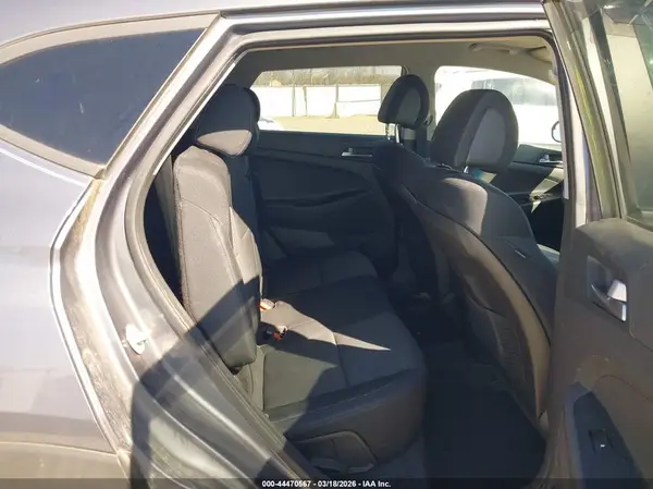 KM8J23A43GU088591 2016 HYUNDAI TUCSON - Image 8