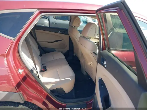 KM8J23A43GU093161 2016 HYUNDAI TUCSON - Image 8