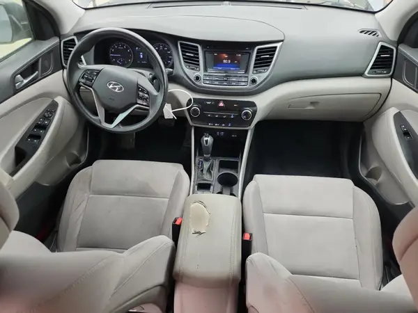 KM8J23A43GU136235 2016 HYUNDAI TUCSON - Image 8