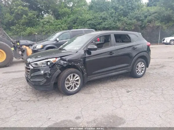 KM8J23A43GU196046 2016 HYUNDAI TUCSON - Image 2