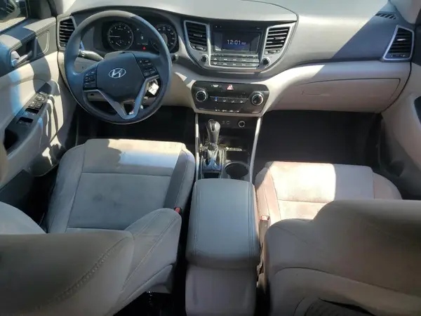 KM8J23A43GU228090 2016 HYUNDAI TUCSON - Image 8