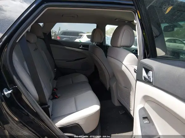 KM8J23A43GU231510 2016 HYUNDAI TUCSON - Image 8