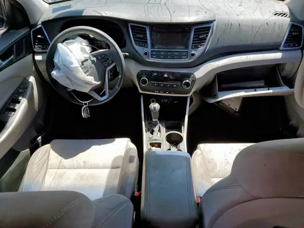KM8J23A43GU240580 2016 HYUNDAI TUCSON - Image 8