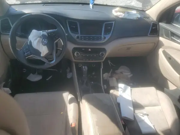 KM8J23A43GU240899 2016 HYUNDAI TUCSON - Image 8