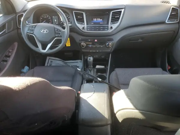 KM8J23A43HU262807 2017 HYUNDAI TUCSON - Image 8