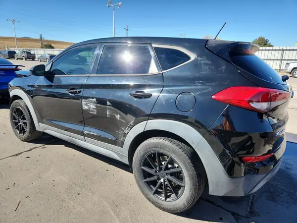 KM8J23A43HU263052 2017 HYUNDAI TUCSON - Image 2