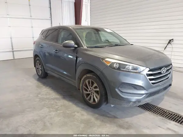 KM8J23A43HU290459 2017 HYUNDAI TUCSON - Image 1