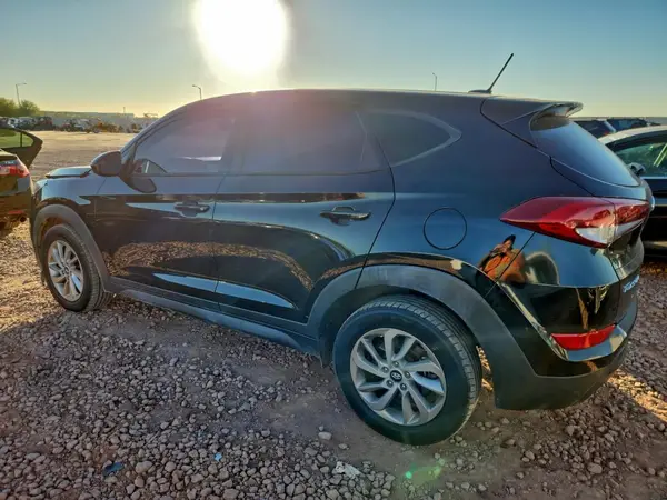 KM8J23A43HU299548 2017 HYUNDAI TUCSON - Image 2
