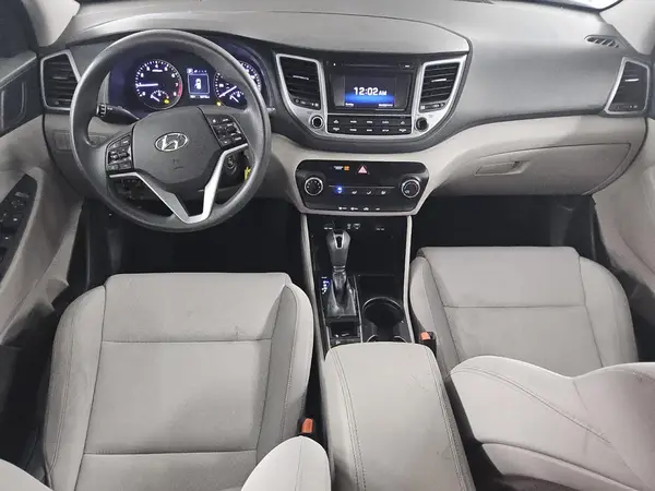 KM8J23A43HU313545 2017 HYUNDAI TUCSON - Image 8