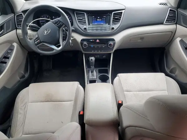 KM8J23A43HU382431 2017 HYUNDAI TUCSON - Image 8