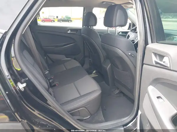 KM8J23A43HU404878 2017 HYUNDAI TUCSON - Image 8