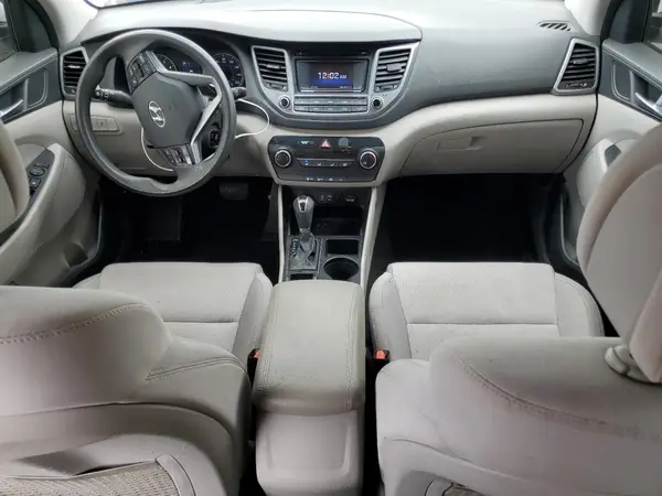 KM8J23A43HU430655 2017 HYUNDAI TUCSON - Image 8