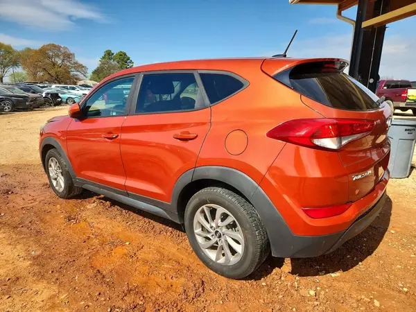 KM8J23A43HU433510 2017 HYUNDAI TUCSON - Image 2