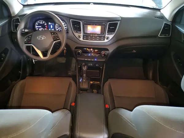 KM8J23A43HU448055 2017 HYUNDAI TUCSON - Image 8