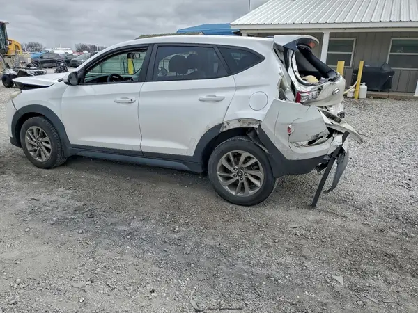 KM8J23A43HU494789 2017 HYUNDAI TUCSON - Image 2