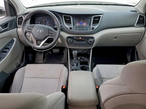 KM8J23A43HU494789 2017 HYUNDAI TUCSON - Image 8