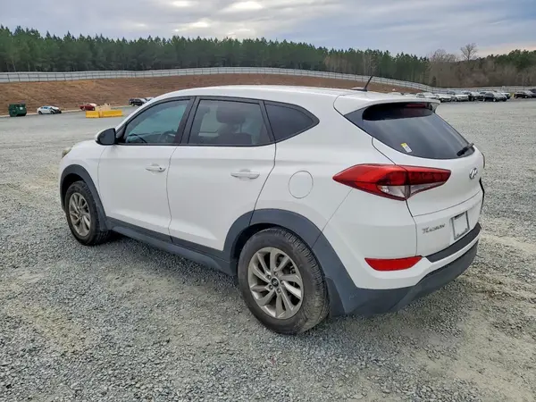 KM8J23A43HU503054 2017 HYUNDAI TUCSON - Image 2