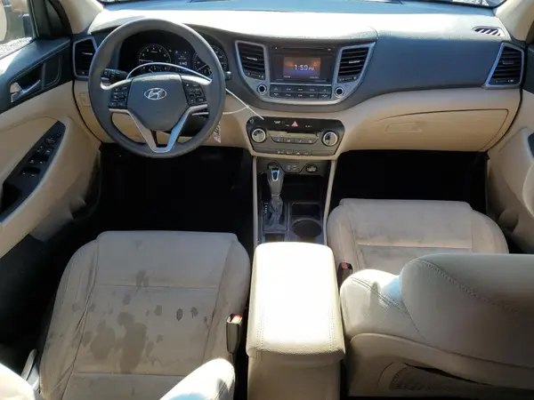 KM8J23A43HU507167 2017 HYUNDAI TUCSON - Image 8