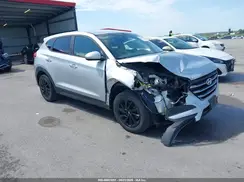 KM8J23A43HU514829 2017 HYUNDAI TUCSON