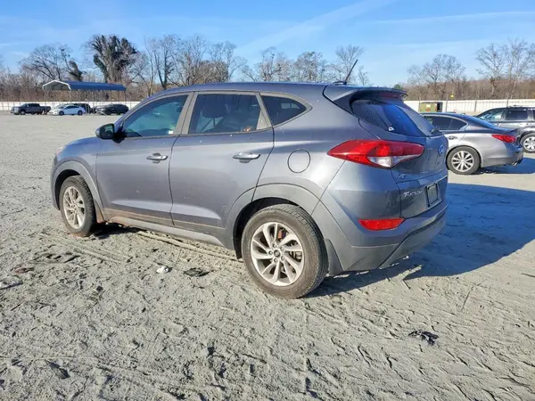KM8J23A43HU528083 2017 HYUNDAI TUCSON - Image 2