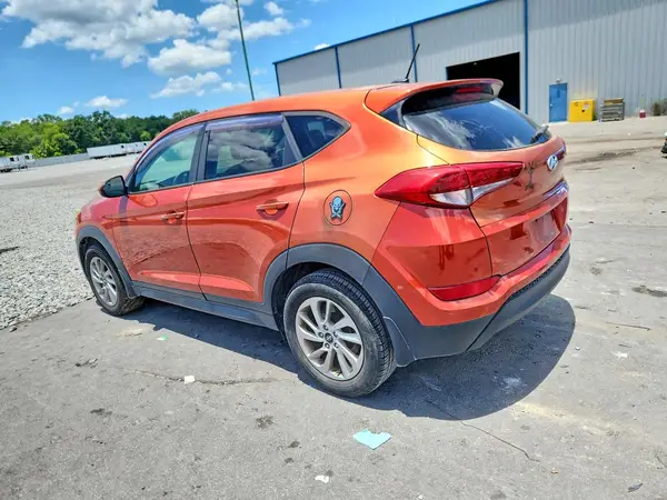 KM8J23A43HU538368 2017 HYUNDAI TUCSON - Image 2