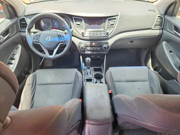 KM8J23A43HU538368 2017 HYUNDAI TUCSON - Image 8
