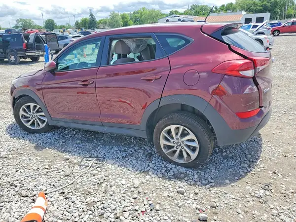 KM8J23A43HU576392 2017 HYUNDAI TUCSON - Image 2