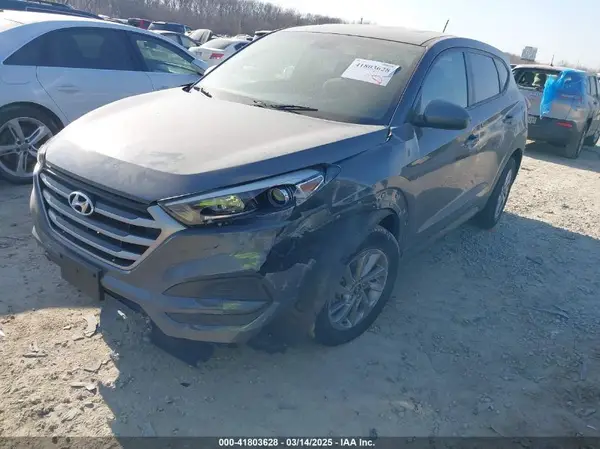 KM8J23A43HU576571 2017 HYUNDAI TUCSON - Image 2