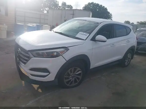 KM8J23A43JU654420 2018 HYUNDAI TUCSON - Image 2