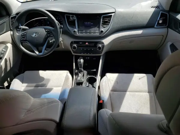 KM8J23A43JU662839 2018 HYUNDAI TUCSON - Image 8
