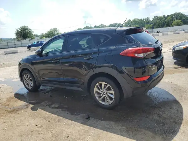 KM8J23A43JU688275 2018 HYUNDAI TUCSON - Image 2