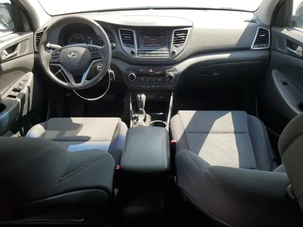 KM8J23A43JU688275 2018 HYUNDAI TUCSON - Image 8