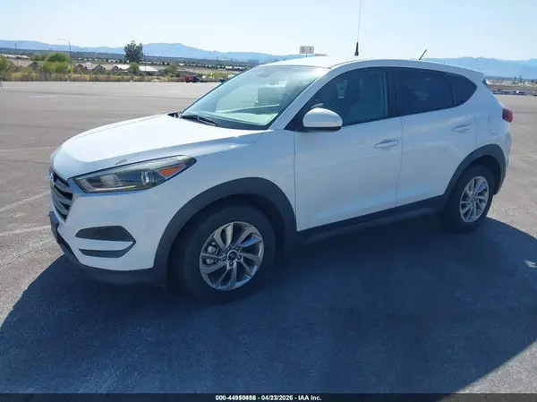KM8J23A43JU710470 2018 HYUNDAI TUCSON - Image 2