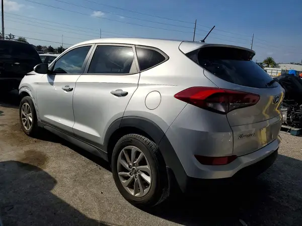 KM8J23A43JU732968 2018 HYUNDAI TUCSON - Image 2