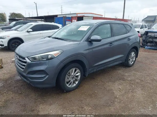 KM8J23A43JU735210 2018 HYUNDAI TUCSON - Image 2